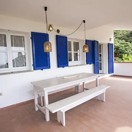 Jolie Apartment